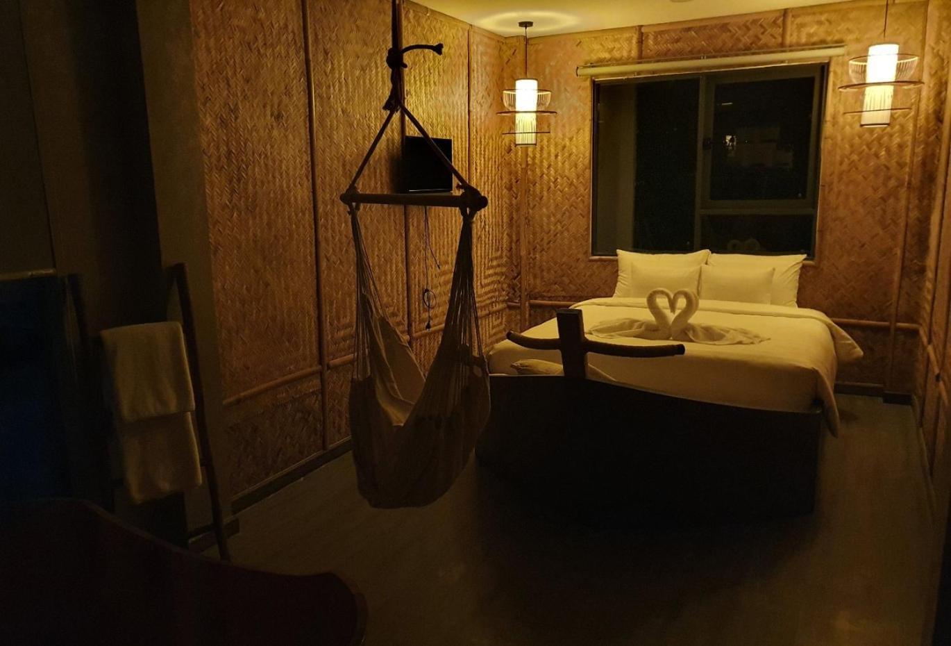 Hotel Language Exchange 3 3*